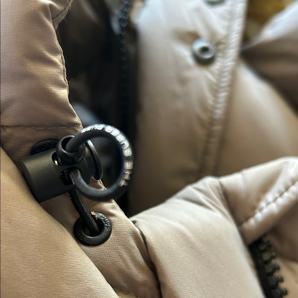 Gray Hooded Puffer Coat super warm! - Picture 9 of 9